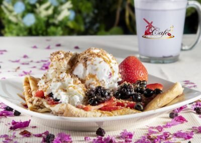 crepa de frutos rojos cafeteria el molino rojo